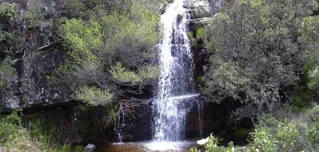 Garganta de las Lanchas, Robledo del Mazo