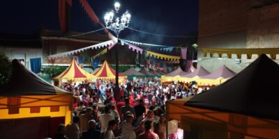Feria durante la noche FERIA MEDIEVAL DEL VINO DE MONTEARAGÓN-GEATRIPS